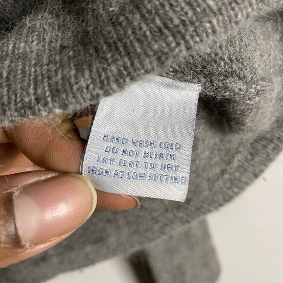 Togo Women's Gray Embellished Snowflake Turtleneck Sweater Sz M - Picture 4 of 4